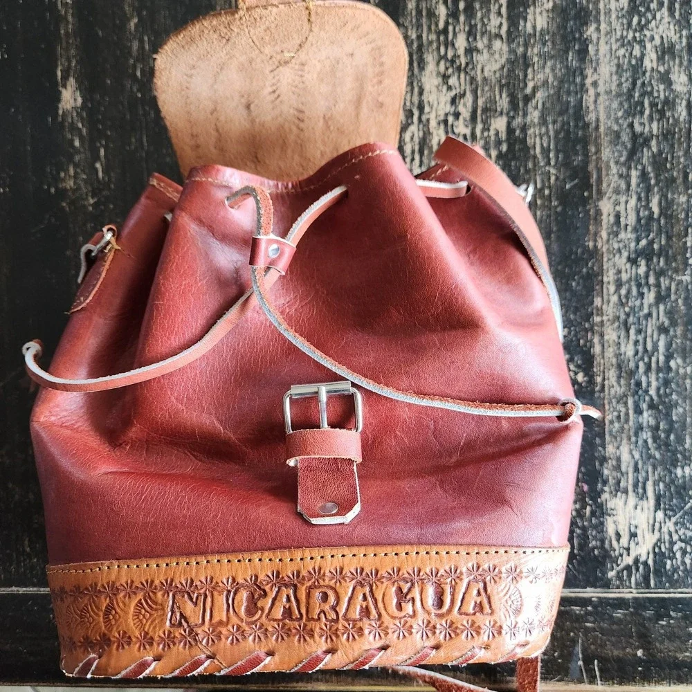 The Unbranded Brand vtg hand